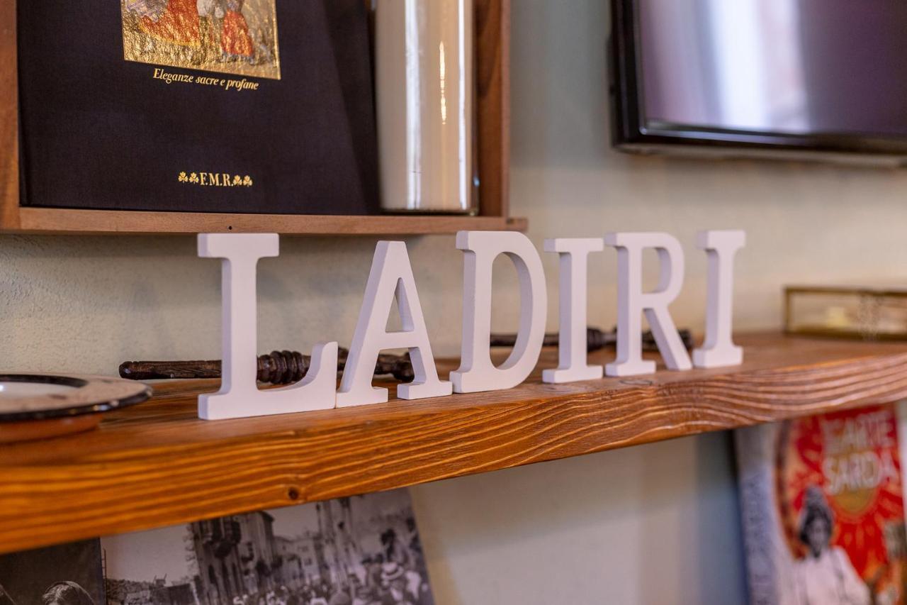 Ladiri - Antica Dimora In Terra Cruda Villa Sìnnai Kültér fotó